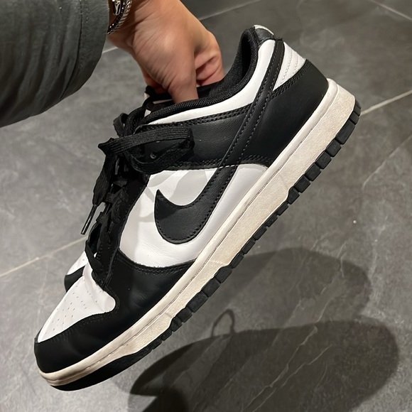 MENS NIKE DUNKS “PANDAS” SIZE 9.5M - Picture 7 of 8